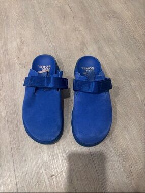 Sorel sz 7 Royal Blue Suede Cloga